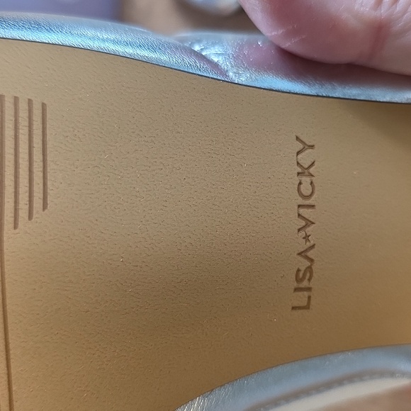 Lisa Vicky Very V Silver Metallic Womens Shoes 9 Medium New - Picture 9 of 12